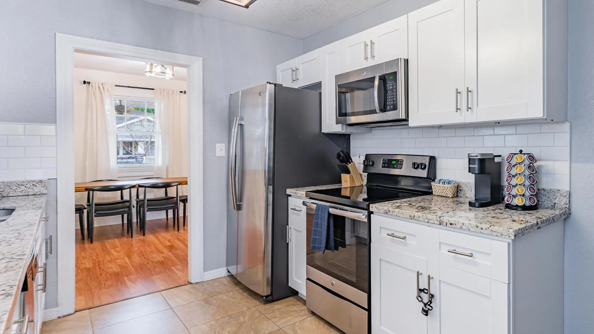 Holiday home Trendzy Suite W/ King Bed And A Walk To Starbucks Tampa